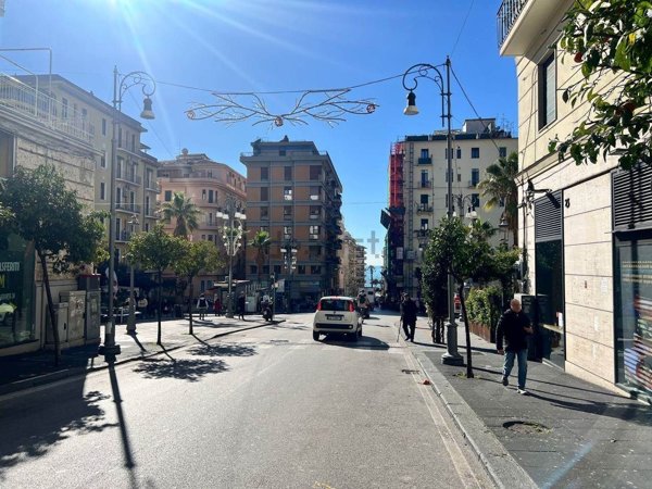 appartamento in vendita a Salerno in zona Centro Città