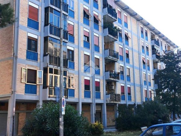 appartamento in vendita a Salerno in zona Pastena