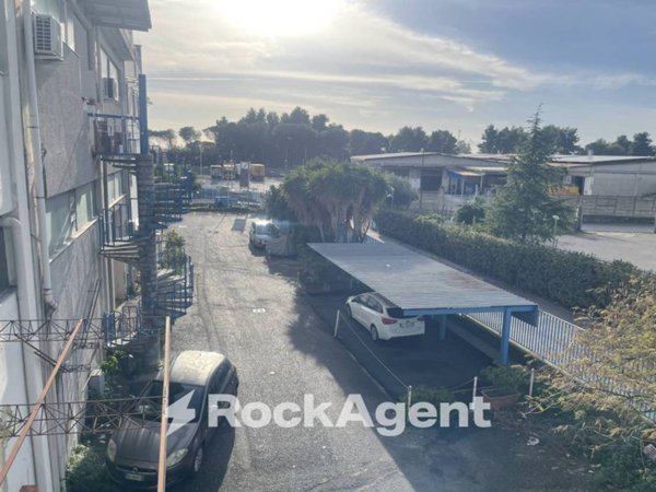 ufficio in vendita a Salerno in zona San Leonardo