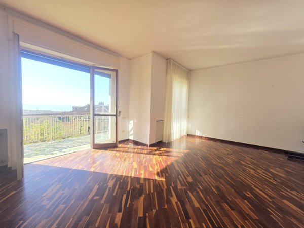 appartamento in vendita a Salerno in zona Torrione