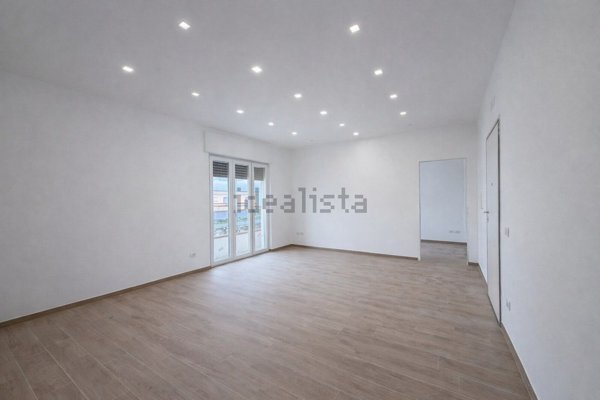 appartamento in vendita a Salerno in zona Pastena