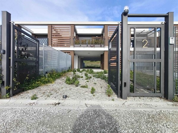 appartamento in vendita a Salerno in zona Pastena