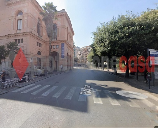 appartamento in vendita a Salerno in zona Centro Città