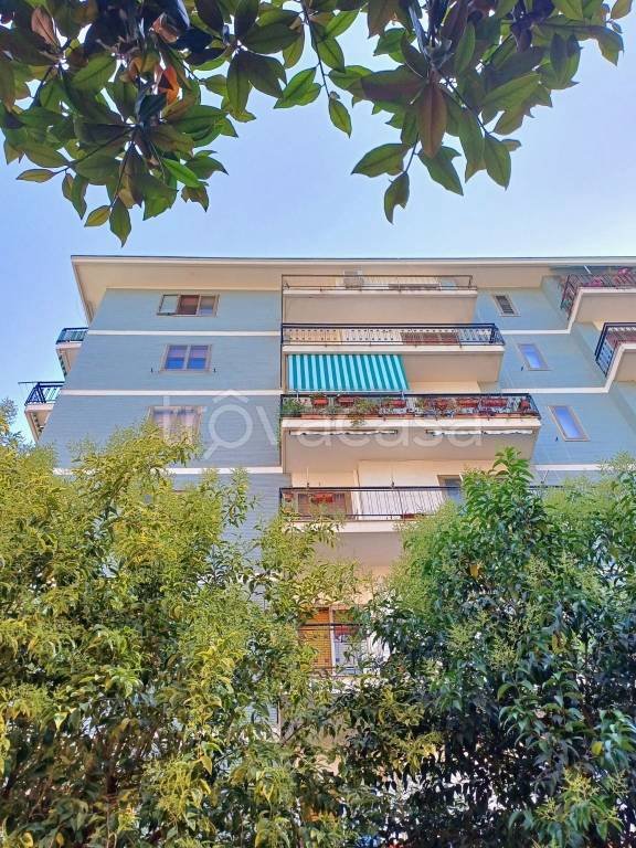 appartamento in vendita a Salerno in zona Pastena