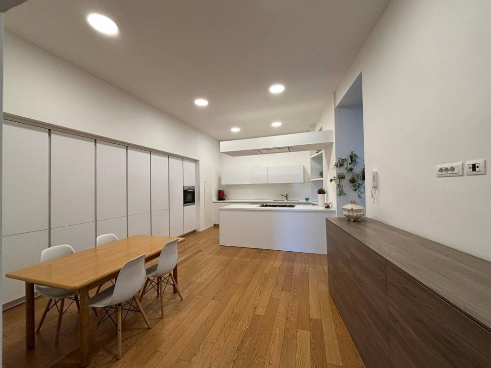 appartamento in vendita a Salerno in zona Centro Città