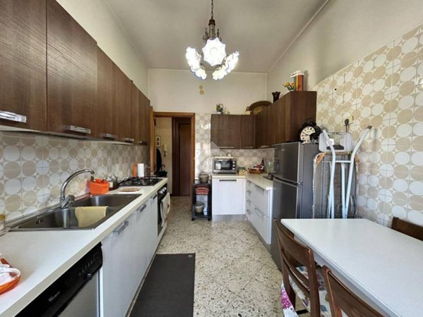 appartamento in vendita a Salerno in zona Pastena