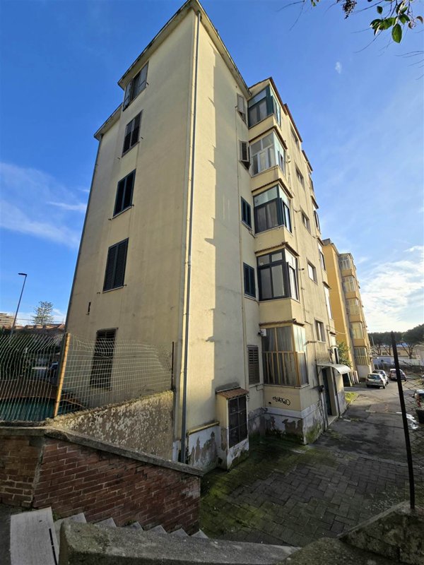 appartamento in vendita a Salerno in zona Torrione