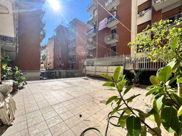 appartamento in vendita a Salerno in zona Centro Città