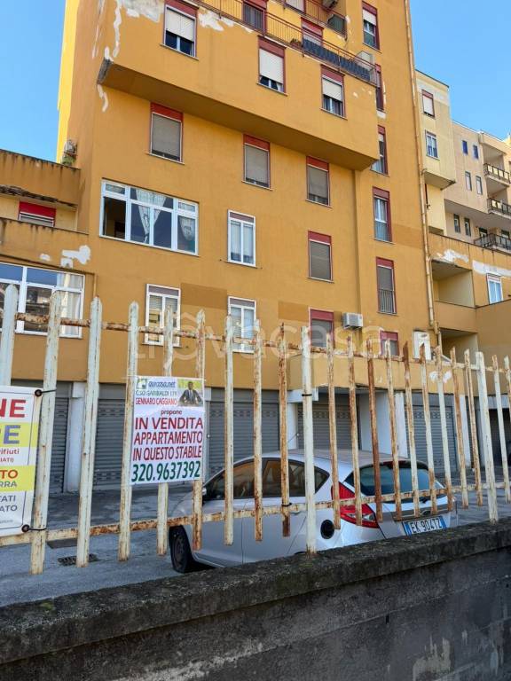 appartamento in vendita a Salerno in zona Pastena