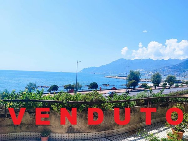 appartamento in vendita a Salerno in zona Centro Città
