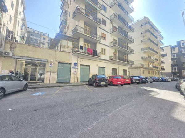 ufficio in vendita a Salerno in zona Pastena