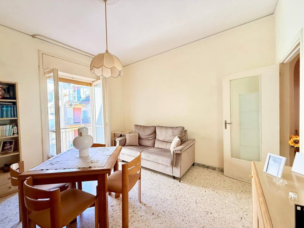 appartamento in vendita a Salerno in zona Pastena