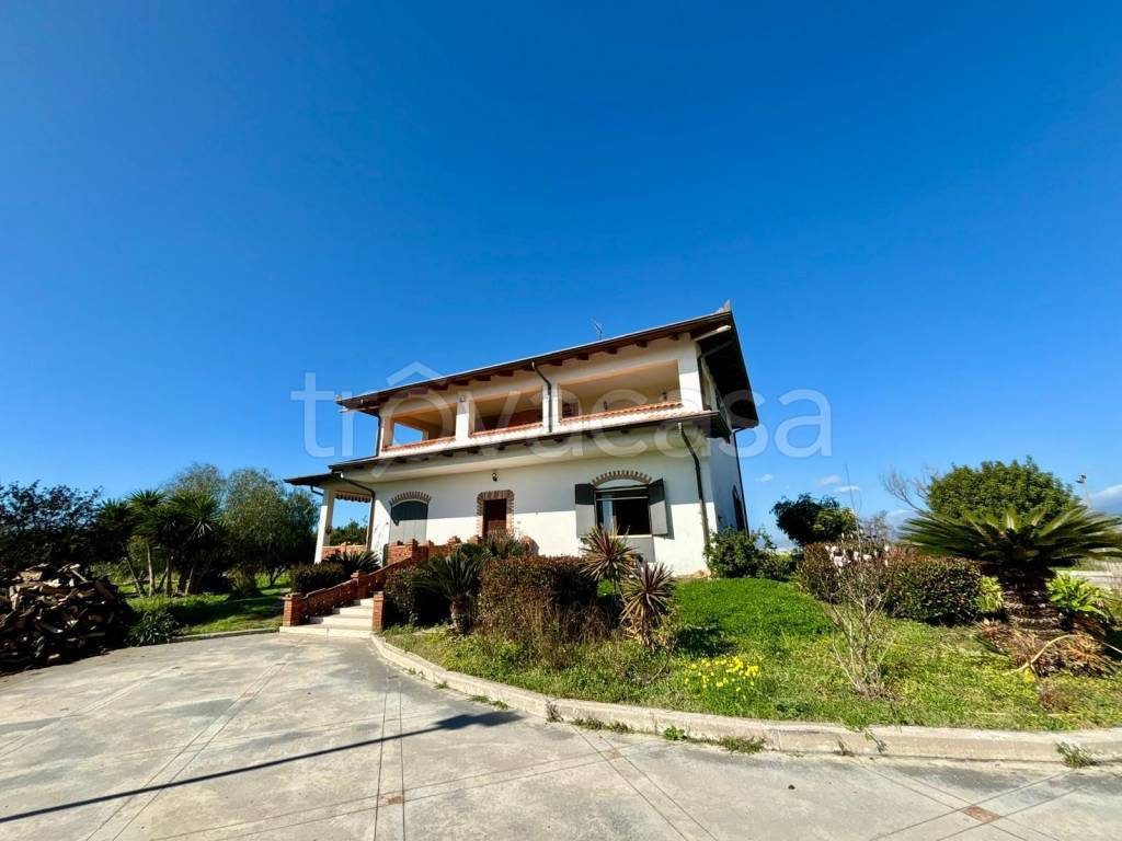 casa indipendente in vendita a Salerno in zona San Leonardo