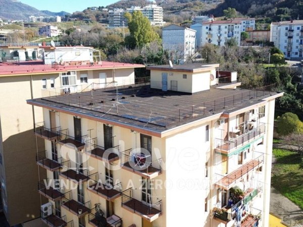 appartamento in vendita a Salerno in zona Irno