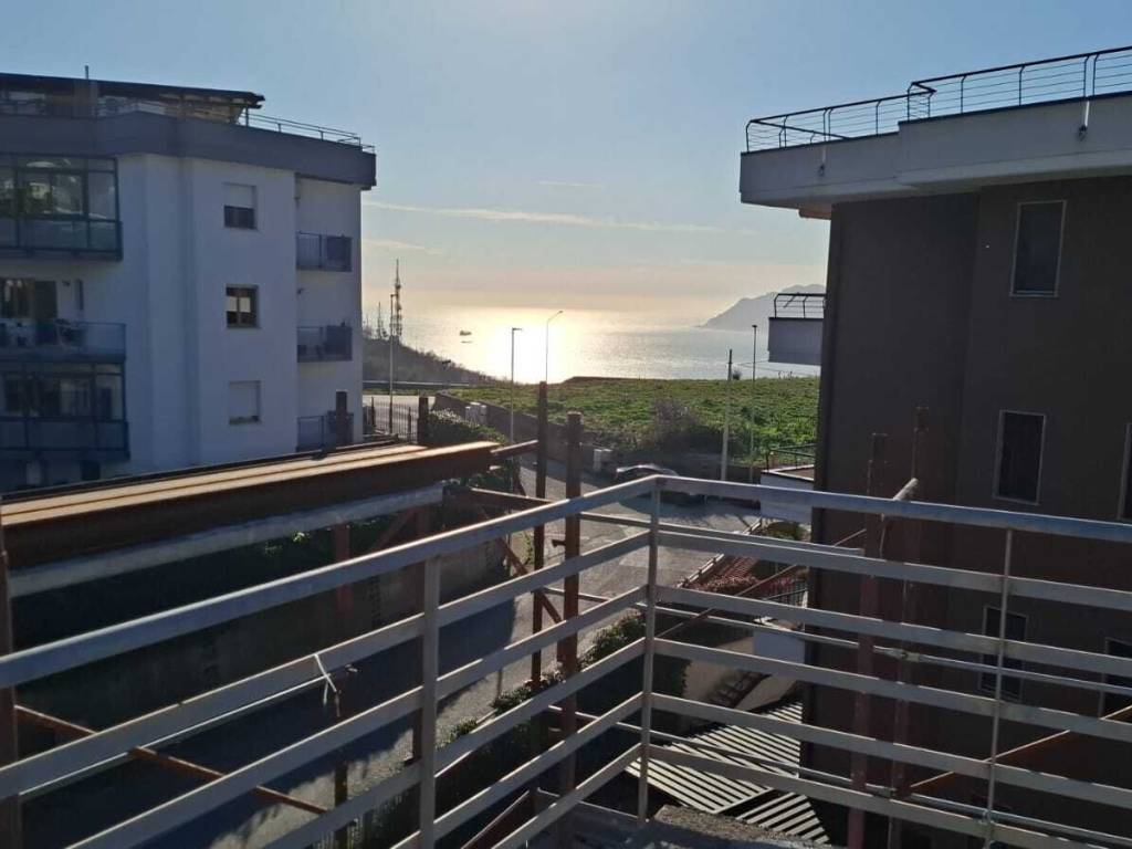 appartamento in vendita a Salerno in zona Ogliara