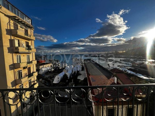 appartamento in vendita a Salerno in zona Centro Città