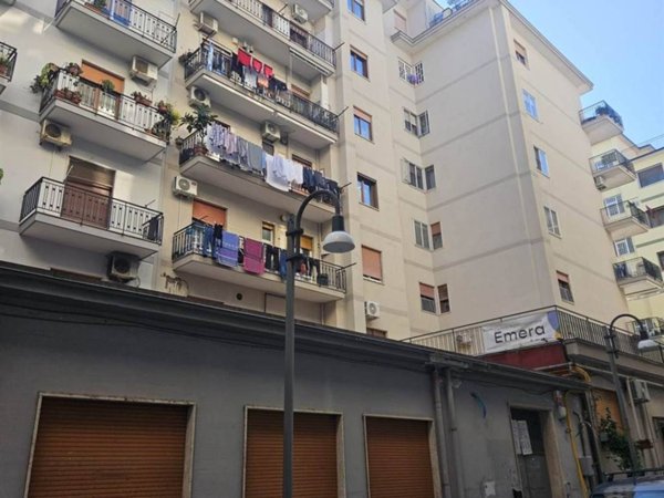 appartamento in vendita a Salerno in zona Pastena