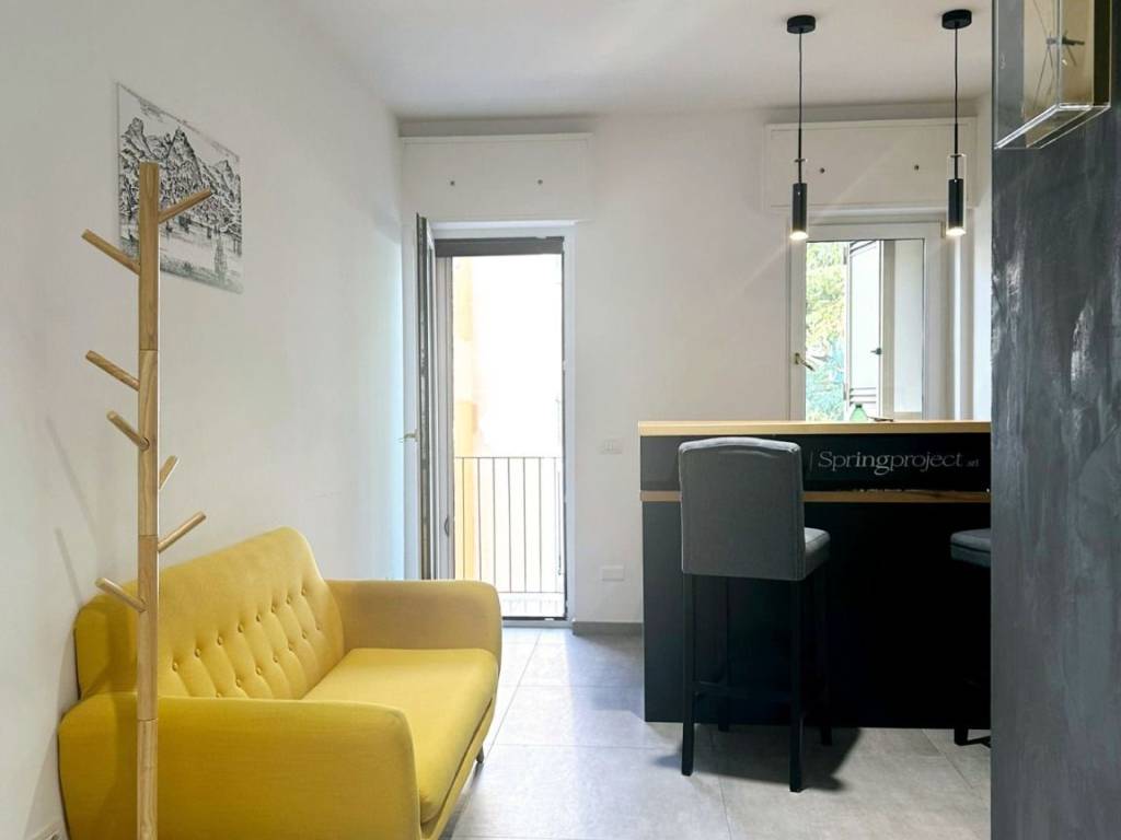 appartamento in vendita a Salerno in zona Pastena