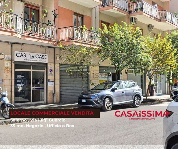 locale commerciale in vendita a Salerno in zona Gelsi Rossi