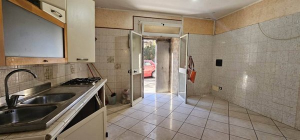 appartamento in vendita a Salerno in zona Centro Città