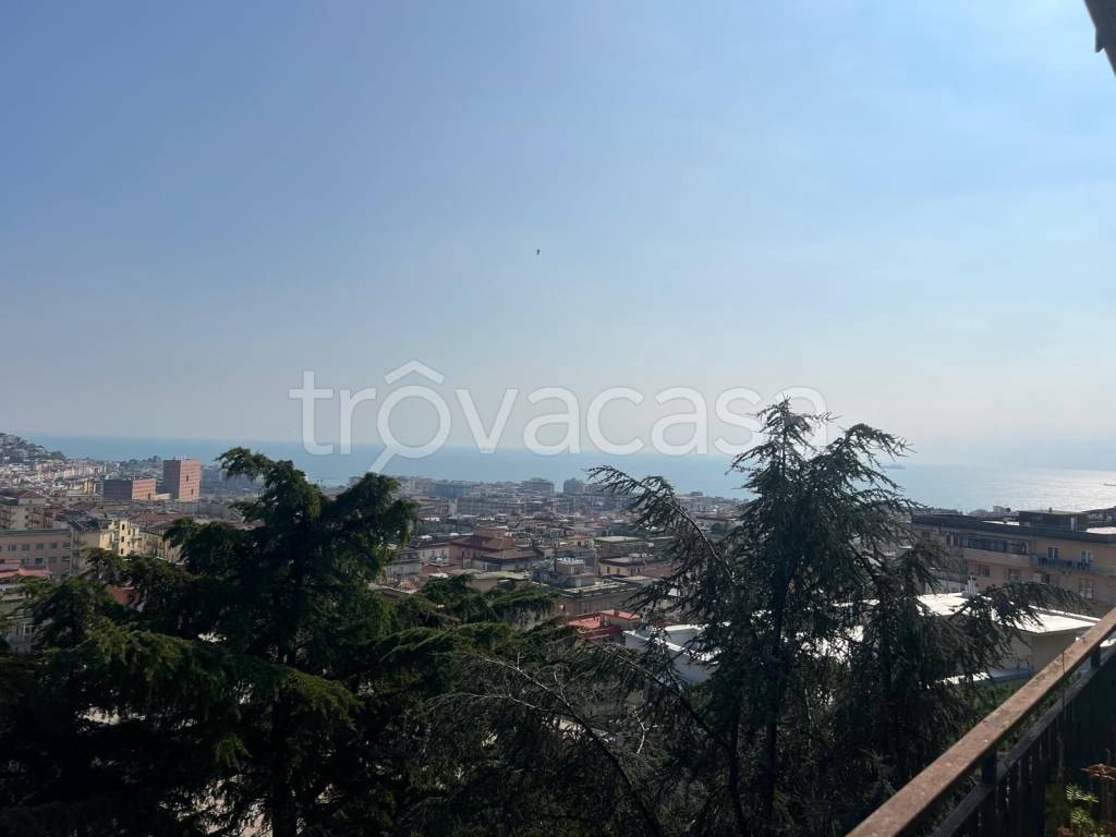 appartamento in vendita a Salerno in zona Centro Città