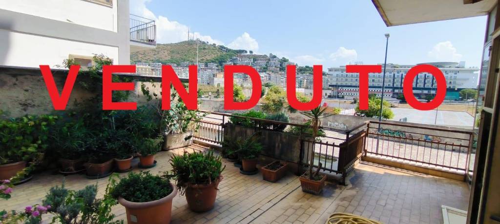 appartamento in vendita a Salerno in zona Centro Città