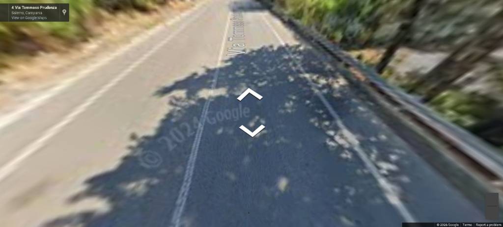 locale commerciale in vendita a Salerno