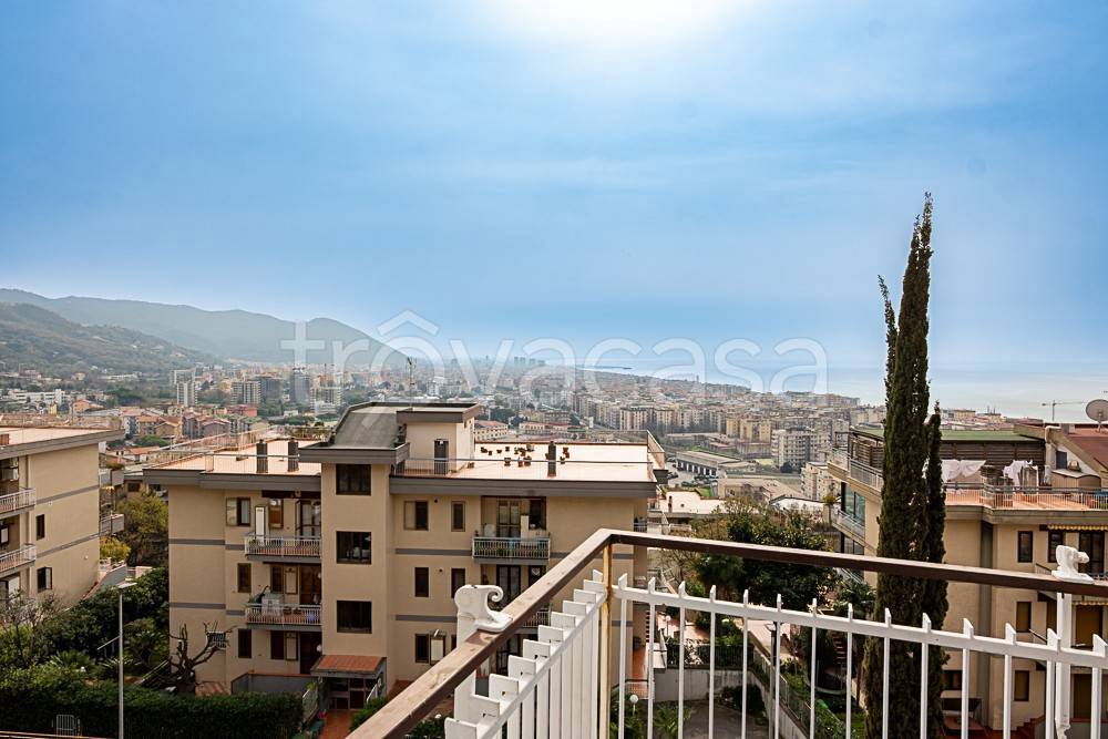 appartamento in vendita a Salerno in zona Brignano / Piezzo