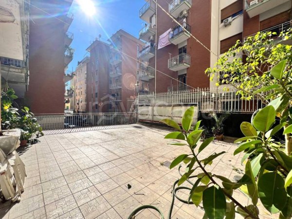 appartamento in vendita a Salerno in zona Centro Città