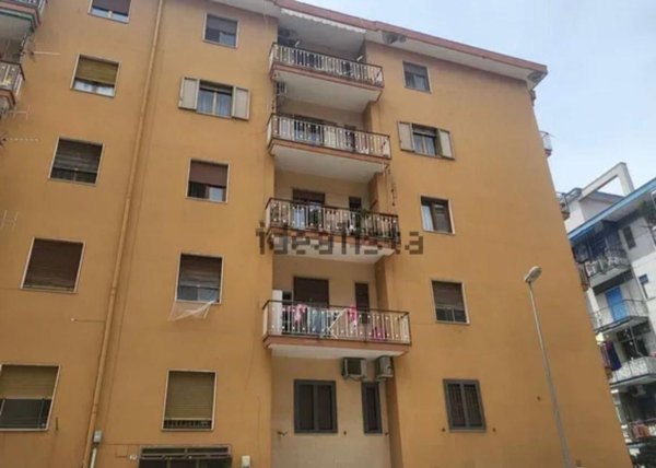 appartamento in vendita a Salerno in zona Pastena