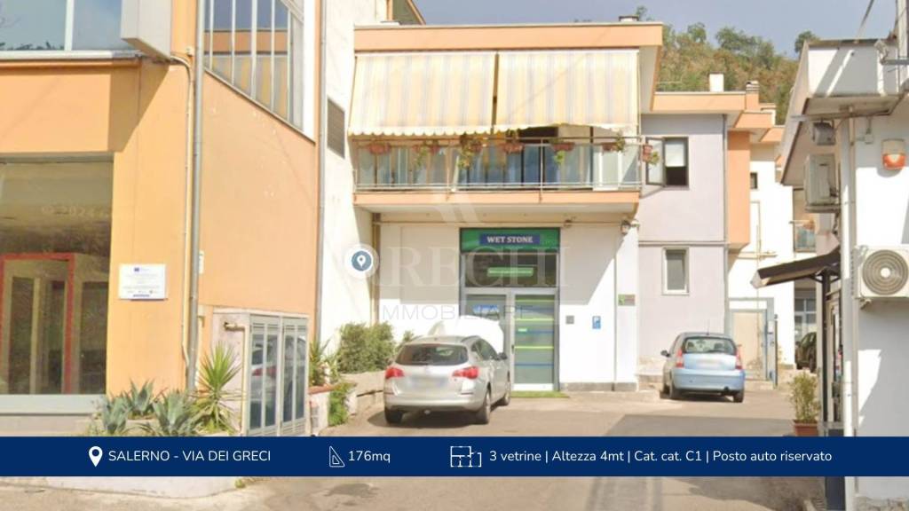 negozio in vendita a Salerno in zona Matierno