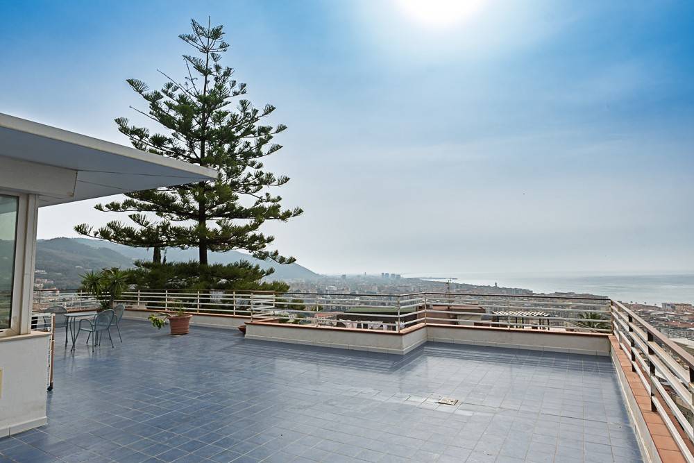 appartamento in vendita a Salerno in zona Ogliara