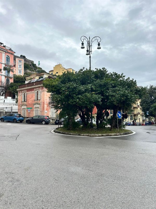locale di sgombero in vendita a Salerno