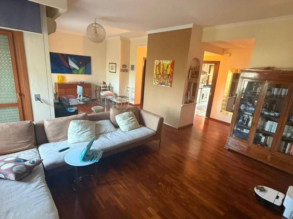 appartamento in vendita a Salerno in zona Ogliara