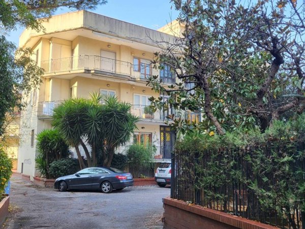 appartamento in vendita a Salerno in zona Irno