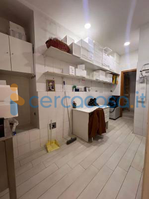 locale commerciale in vendita a Salerno in zona Pastena