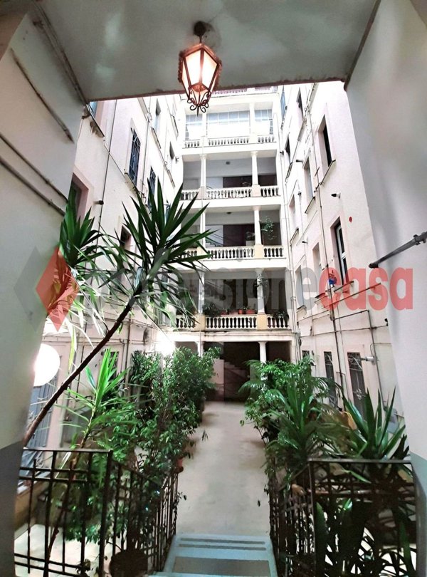 appartamento in vendita a Salerno in zona Porto