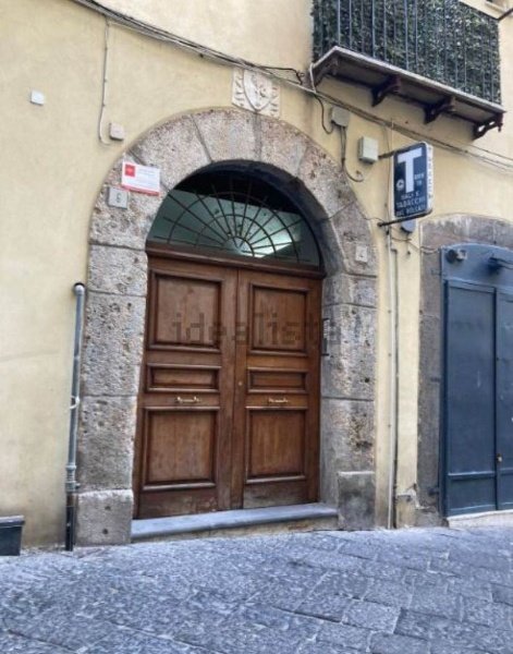 appartamento in vendita a Salerno in zona Centro Città