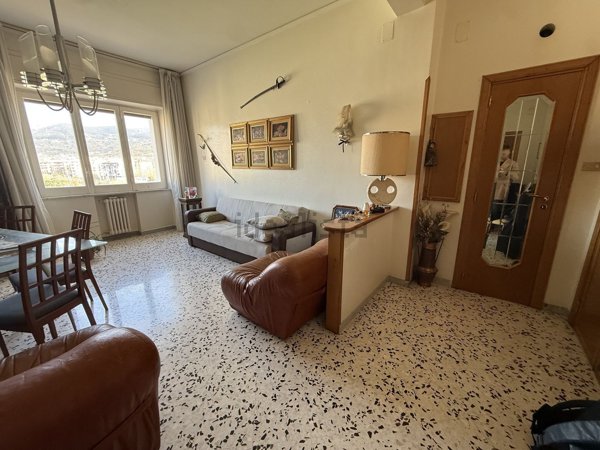 appartamento in vendita a Salerno in zona Pastena