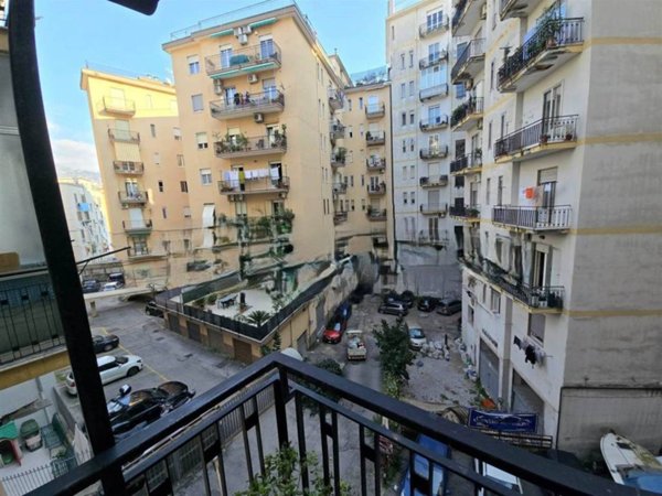 appartamento in vendita a Salerno in zona Centro Città
