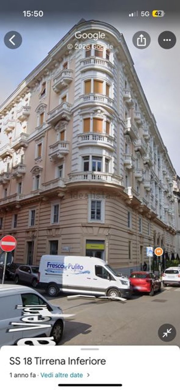 locale commerciale in vendita a Salerno in zona Torrione