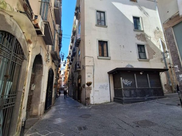 appartamento in vendita a Salerno in zona Centro Città