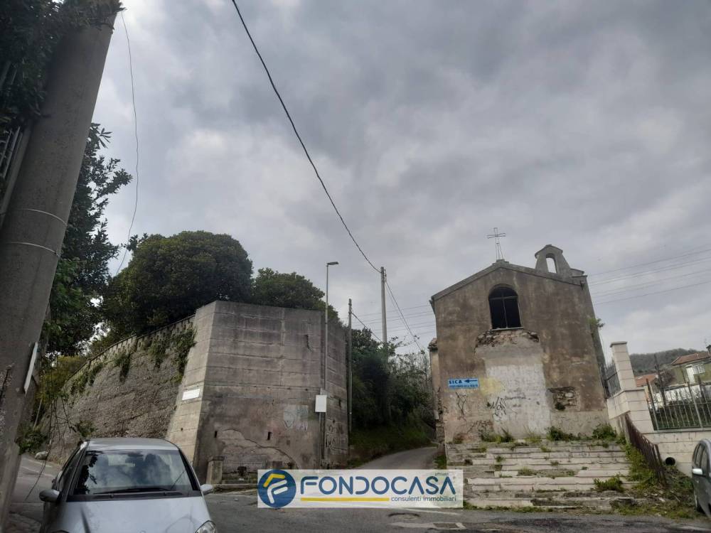 appartamento in vendita a Salerno in zona Cappelle