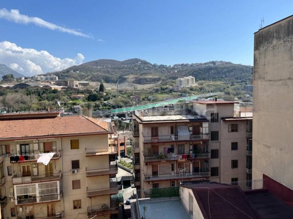 appartamento in vendita a Salerno in zona Centro Città