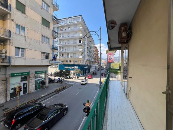 appartamento in vendita a Salerno in zona Centro Città