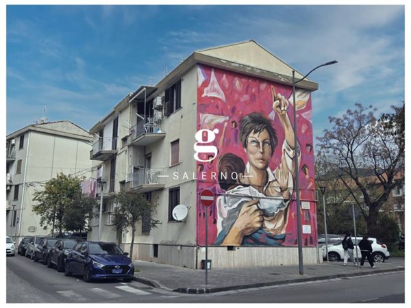 appartamento in vendita a Salerno in zona Pastena