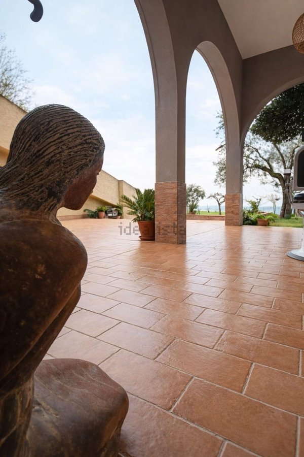 casa indipendente in vendita a Salerno