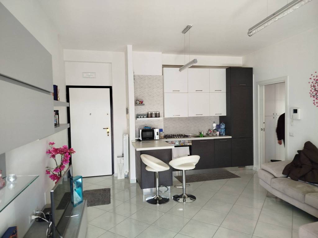 appartamento in vendita a Salerno in zona Pastena