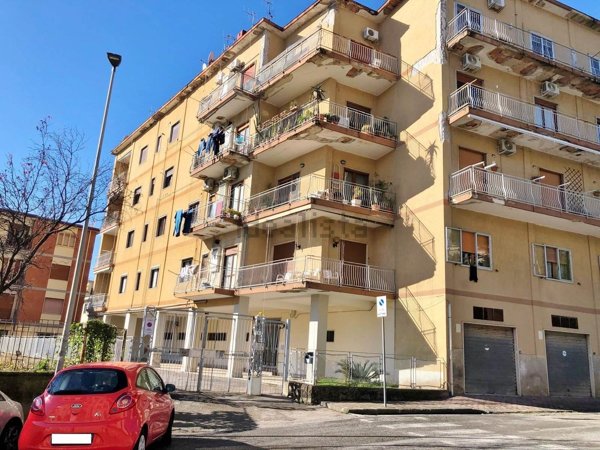 appartamento in vendita a Salerno in zona Torrione