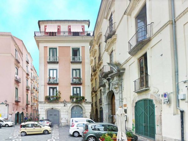appartamento in vendita a Salerno in zona Centro Città